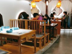 -荷塘秋月·本帮江浙菜(国权路店)