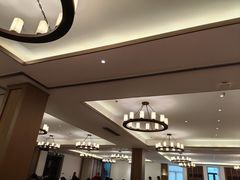 -梅花香里大酒店(郁金香路店)