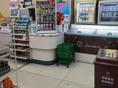 -全家便利店(长江南路站店)