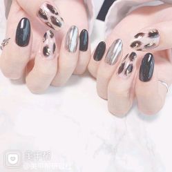 -Pink You美甲洗眉纹绣定制中心