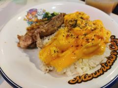 羽山烧鸡扒手乳炒蛋饭-羽山冰室