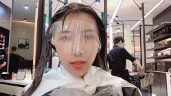 -HAIR CORNER