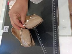 -爱革·洗衣改衣·洗鞋修鞋·洗包修包·奢侈品护理(缤谷广场店)