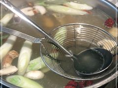 -乡土黄·鲜牛肉火锅·小龙虾(兴业街店)