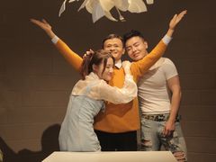 -厦门帷幕开啦红地毯蜡像艺术馆