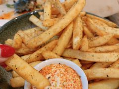 -FLOVIE FLORIST CAFE