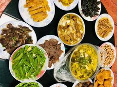 -飨食汇全日制餐厅·昆山皇冠假日酒店(九方店)
