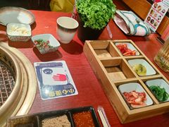 -喜牛烧肉酒场·黑金店(威高广场店)