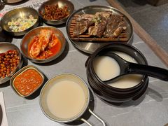 -草家酱蟹炭火烤肉店(珲春南路一店)
