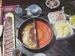 -热火朝天鲜切牛肉火锅(南强街巷店)