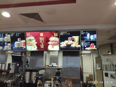 -麦当劳(展览路店)