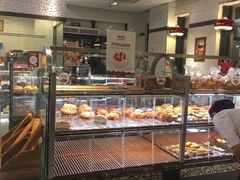 面包甜点陈列柜-味多美(江桥万达店)