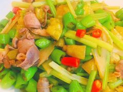 -赶海部落海鲜城(海阳路店)