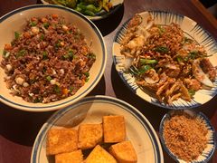 -Cuc Gach Quan Restaurant