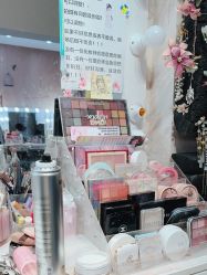 -一揽芳华汉服旗袍体验馆(拙政园店)