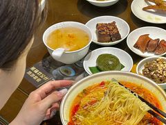 -正一涵老味道名小吃(广汉总店)