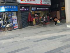 门面-佳影巨幕影城(萝岗香雪锐丰广场店)
