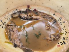 -老子山小鱼锅贴·龙虾馆