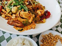 -拿渡·水煮鱼麻辣香锅(王府井奥莱·香江小镇店)