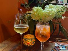 -SISTERS BAR RESTAURANT川意酒馆(嘉善老市H楼店)