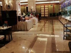 自助取餐区-锦粤宫·精致粤菜(深圳北站店)