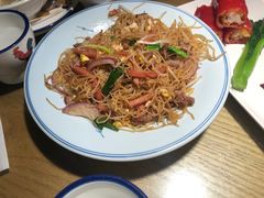 -粤港湾砂锅粥·宵夜(宝龙店)