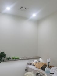 -苗方清颜专业祛痘·皮肤管理