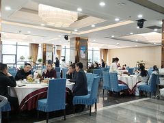 -方鼎食府