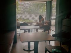 靠窗位-NokNok Coffee(宽窄巷子店)