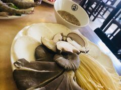 -盛元盛居传统炭火锅(绿园店)