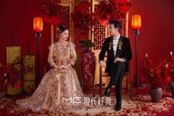 -现代经典婚纱摄影