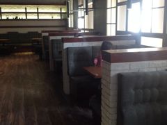 卡座-JINNS锦时 steak&pizza(浸信会礼拜堂旧址店)