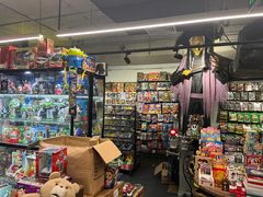 -seed station 中古玩具店(北投购物店)