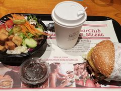 -The Habit Burger Grill 哈比特汉堡(复兴soho店)