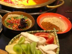 -王婆乔鲜鱼自助火锅(蜀汉路店)