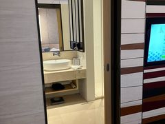 -国际青年会议酒店