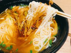 -胖子鱼粉(采霞街店)