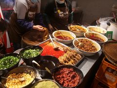 -爆炸头阿姨小四川正宗川味小吃(无任何分店)