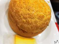 港式菠萝油-甜蜜蜜港式茶餐厅(虹梅店)