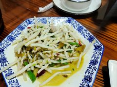 芦苇根炒肉丝-呼吸森林·生态农庄农家乐私房菜