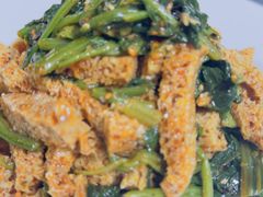 -俭寨大盘鸡·手抓肉·烧烤新疆菜(乌苏路店)