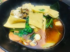 -万记麻辣烫国展总店