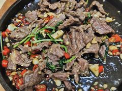 铁饭黑椒牛肉-老妈私房菜