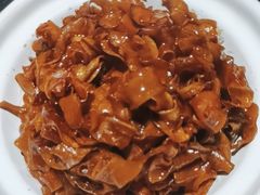 -八府香鸭·啫啫煲(华山路店)