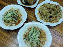 新疆凉皮-清真新疆叶尔羌烤肉店(新香洲店)