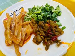 -红鼻子桂林米粉(金唐新光界店)