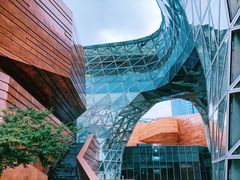 -东浩兰生上海世博展览馆