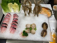 -红鼎豆捞·非遗鲍皇汤火锅(宝丰路店)