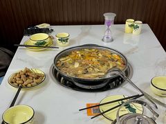 -野菌王•养生汤锅•野生菌火锅(大理漾濞路店)