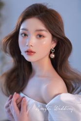 -艾米丽婚纱礼服